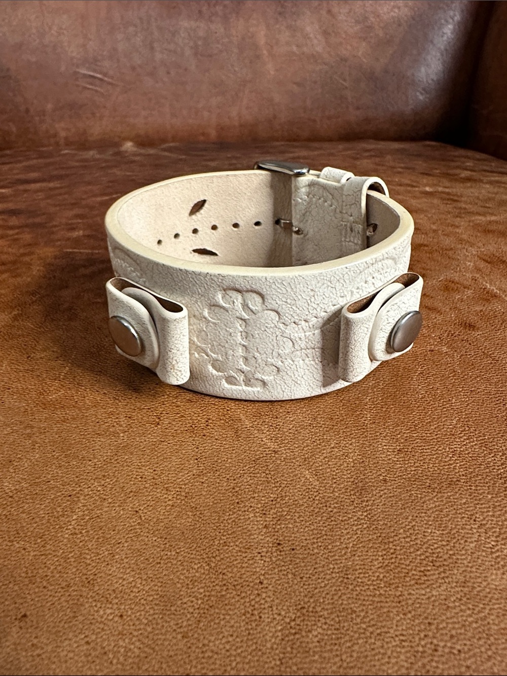 Fossil Women’s Tooled Cream Leather Wide Cuff Watch Strap